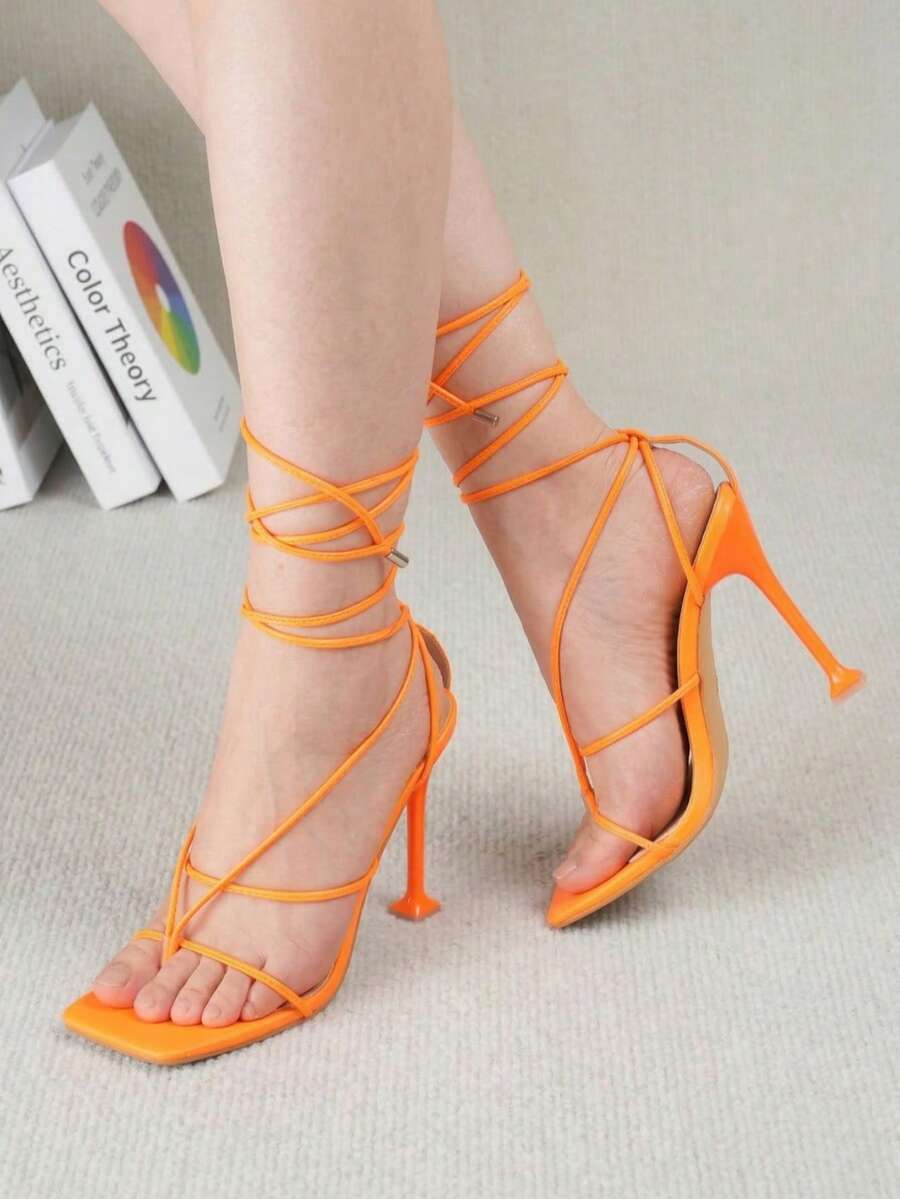 Womens 4.2 Inch Strappy Square – Sandal Strappy Heeled Bewertung und Preis