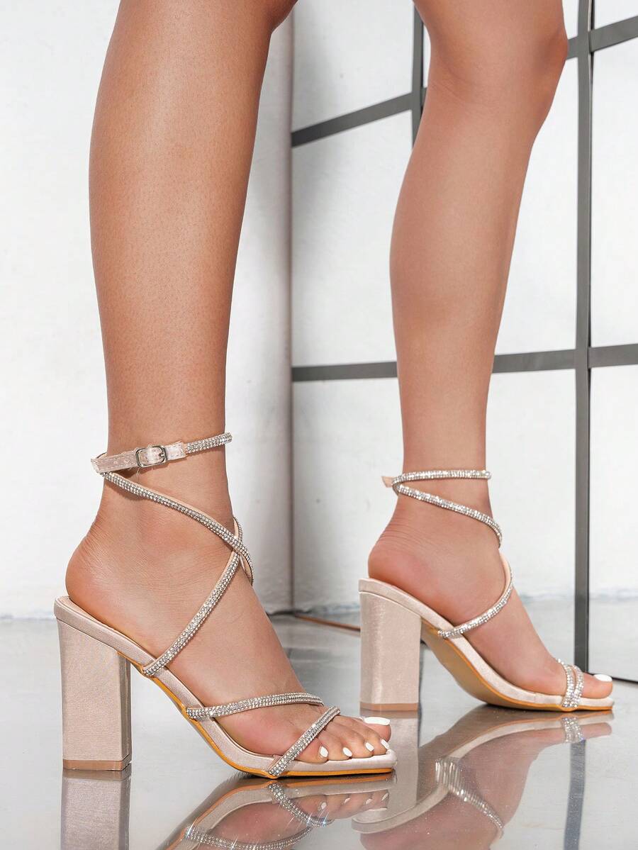 Womens Rhinestone Strappy Squa – Sandal Strappy Heeled Bewertung und Preis